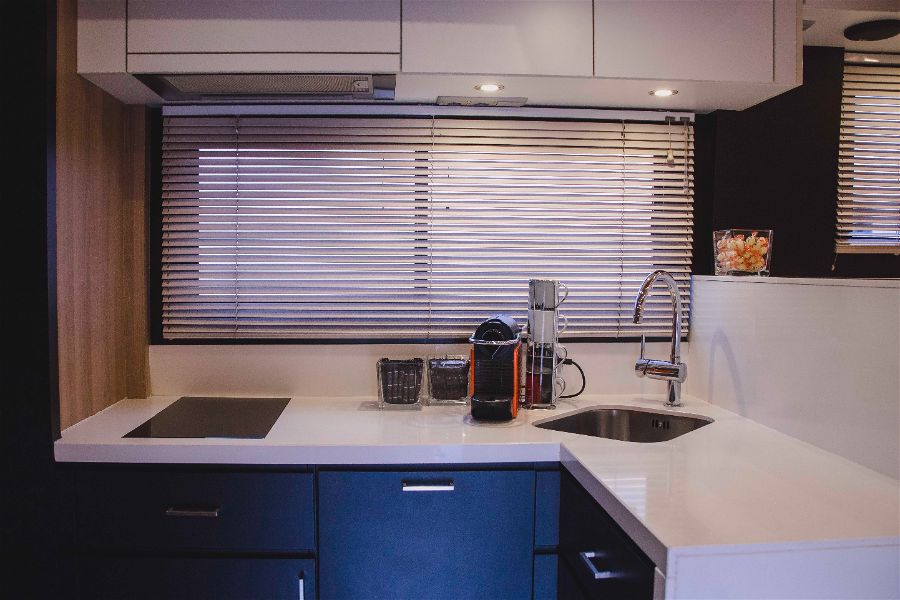 paul_sannen_motorhome_renault_magnum_stx_interior_7