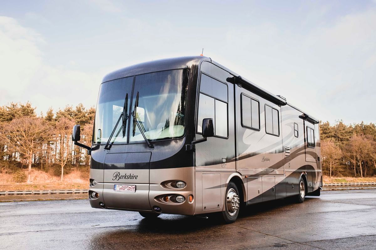 paul_sannen_motorhome_forest_river_berkshire_be_header